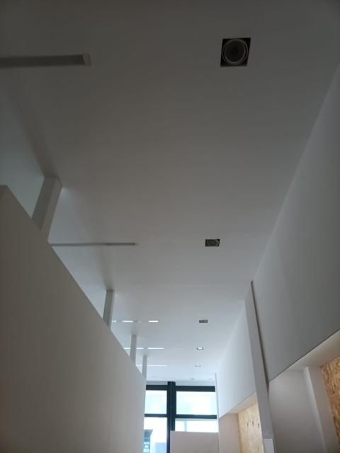 Controsoffitto in cartongesso con faretti incassati